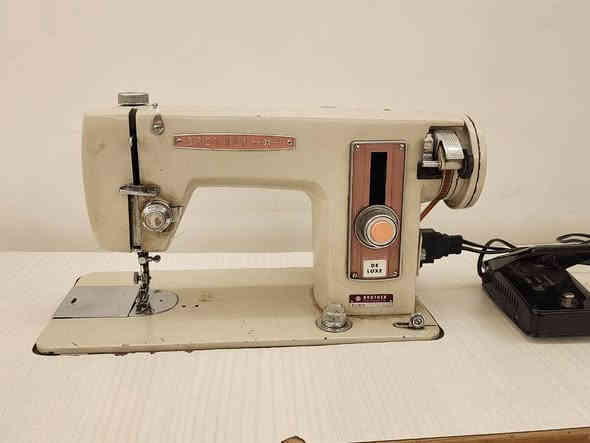 سلام عليكم غراض للبيع *********** مكان بغداد
