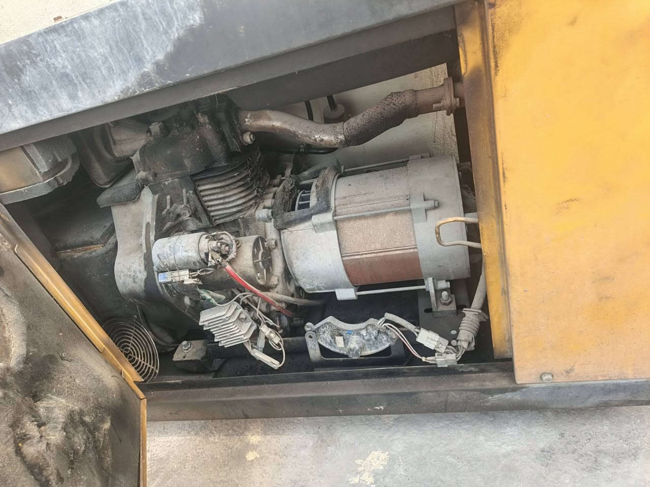 مولد كاز كاتم ٦كيفي شغاله نقصهه فقط باتري مكاني بغداد الحسينيه الراشديه سعر ٥٥٠ شراي يتصل ***********
