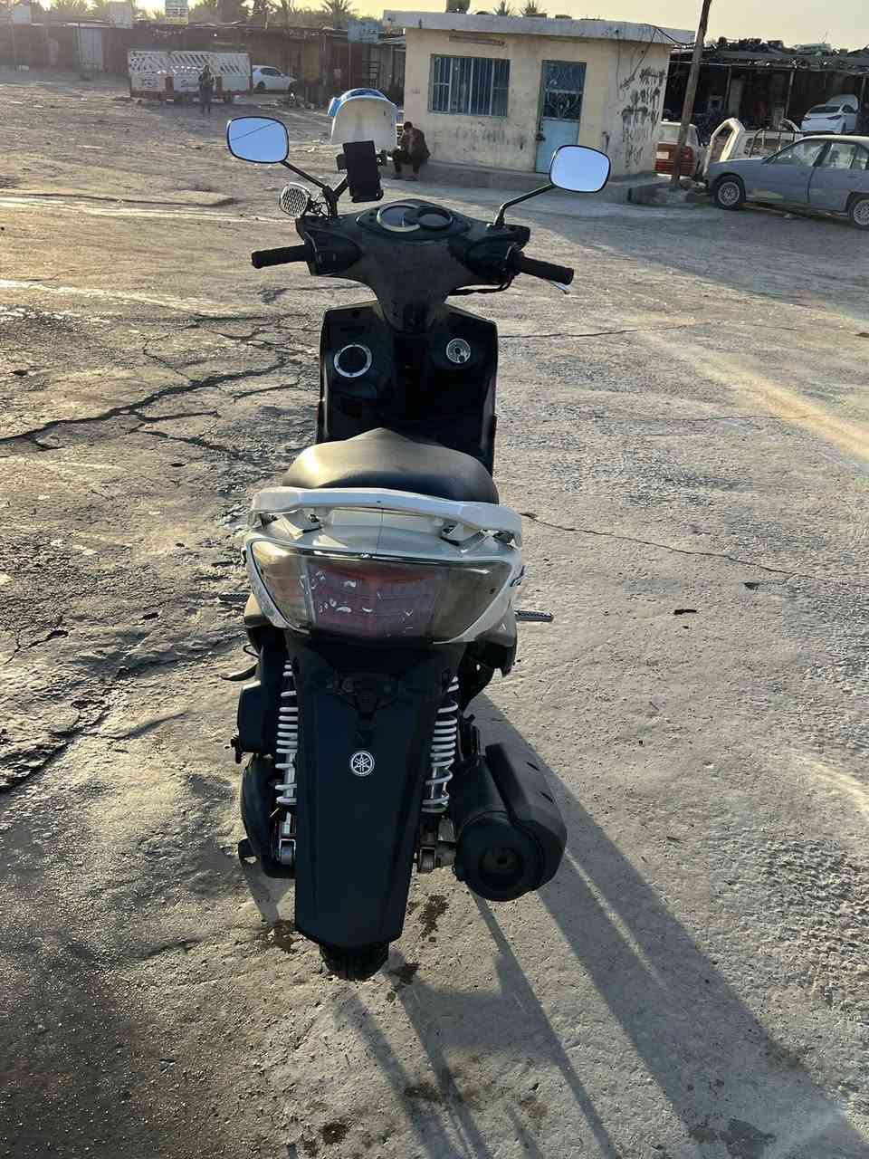 السلام عليكم دراجه سكنس فحل الدراجه كامله من اي شي شرط نكره سلف مابيه اي نقوصات الله شاهد مكينته خرسه مينسمعله صوت الدراجه خير من الله ➕كهربائيات كله شغاله
السعر750وبيه مجال
عنواني بغداد التاجي 
رقمي/***********
***********
