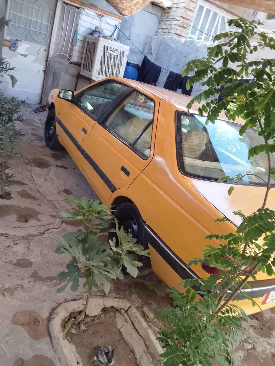 للبيع بيجو 405 موديل 12 رقم بابل سياره مال جناي حلوه وجاهزه كفاله عامه
مكانها حله حي نادر سعر 26 بيه مجال 
***********
