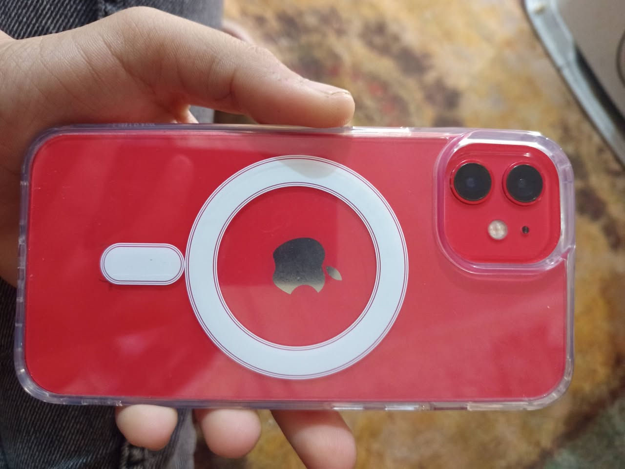 سلام عليكم نطيحه نطيحه نطيحه🔴🔴🔥🔥جهاز ايفون 12عادي جهاز مكفول مستبدل بطاريه فقط +بصمه الوجه واكفه جهاز نضيف السعر 300وبي مجال حك الجيه وتدللون 🔥🔥
