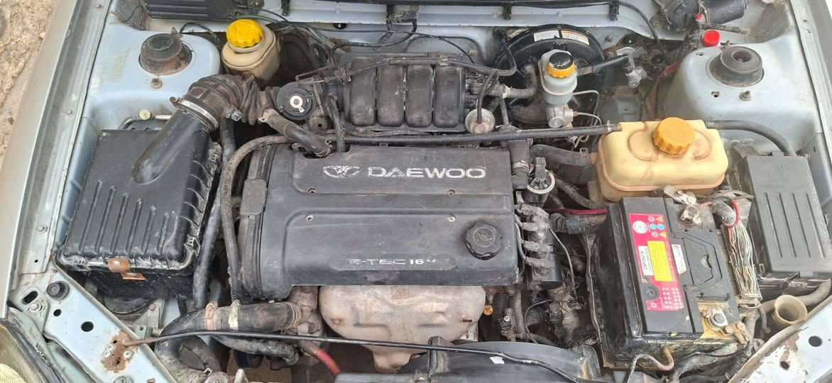 سلام عليكم من رخصة الادمن دايو نوبرة موديل 2000 رقم ديالى كير ومحرك خير من الله  تخم تاير  سيارة كاملة وكشرها كدامك واضح سعر  30 ورقة وبيهة مجال عنوان ديالى بلدروز
  ***********
