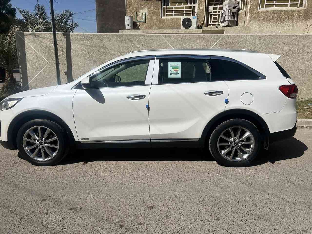 السلام عليكم سورنتو ٢٠١٦ خليجي موصفات السيارة    
١/ستة سلندر 
٢/بانوراما 
٣/بصمه 
٤/كشنات جلد 
٥/كشنين كهرباء 
٦/فور ويل 
٧/زراك 
٨/شاشة وحساسات 
٩/مري شفط 
١٠/لايت زنون بلاد
 ١١/سبعة راكب 
١٢/ماشية ٩٦حقيقي  
 سنوية وهزة جديد تحويل ثاني يوم سيارة خليجي فيها فقط اثر جراد بالصندوق بدون ضربة موضح بالسونار مع صور للاستفسار الاتصال علي ***********
