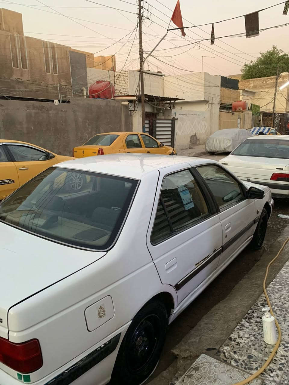 السلام عليكم 
بارص موديل 18 
كير مكينه خير منه الله 
تبريد ثلج 
تخم تاير جديد 
منضومه من بلكات ونوزلات 
وقاعده فيتبم كله جديد
صدرهه نضافته ٨٠ بلميه
مكاني العبيدي 
السعر٥٧ 
وبيه مجال بسيط 
‭***********‬
