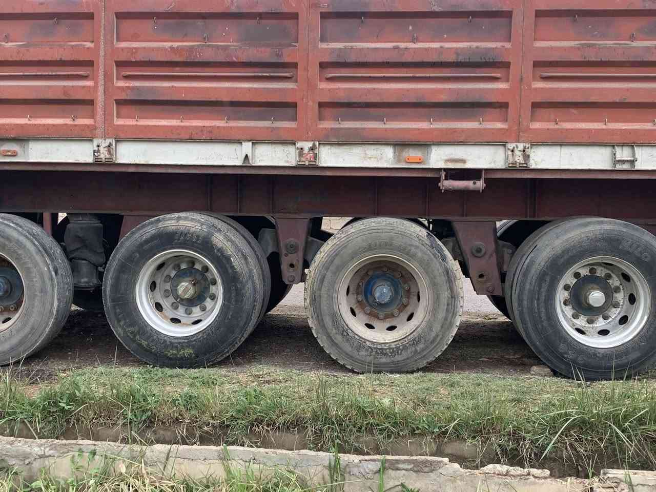 سلام عليكم عربانه اوربيه محدده  جناب 185.   ارتفاع شاصي 16   مطبخ ثلاجه     رابع رفاع فقط   مكان ابو غريب  سعر 85   ه*********** طول ١٢ ونص
