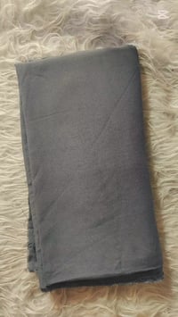 قطع ملابس • للبيع • مختلفة