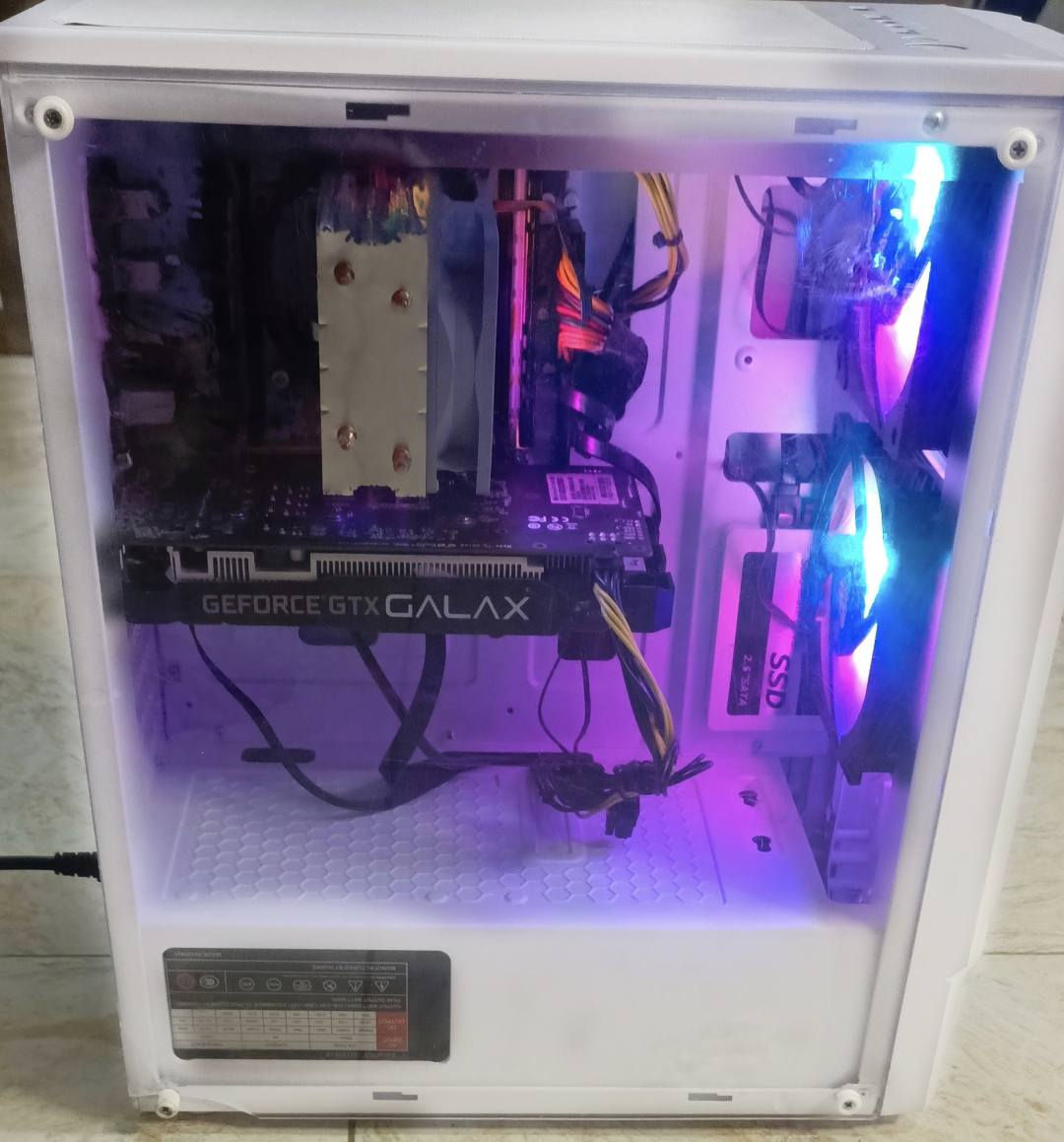 🔴 للبيع تجميعة PC قوية للألعاب والشغل – جاهزة وفحص كامل 🔴
المواصفات:
✅ المعالج:4  E5-2680 v بقوه i5gen 11 
✅ الرام: 32GB 3200MHz
✅ كرت الشاشة: GTX 1660 6GB
✅ اللوحة: X99
✅ SSD: 240GB
✅ HDD: 1TB
✅ باور: 500W
✅ كيس RGB شكل مرتب ونظيف
الجهاز يشغل: 🎮 PUBG / Warzone / GTA V / Fortnite على 1080p بدون مشاكل
مناسب ألعاب + مونتاج + استخدام ثقيل
الحالة: نظيف جداً، استخدام شخصي، بدون أي مشاكل
سبب البيع: التبديل
السعر 500 مع ماوس وكيبورد شبه ميكانيكي
📍 الموقع: كربلاء
📩 التواصل ***********
