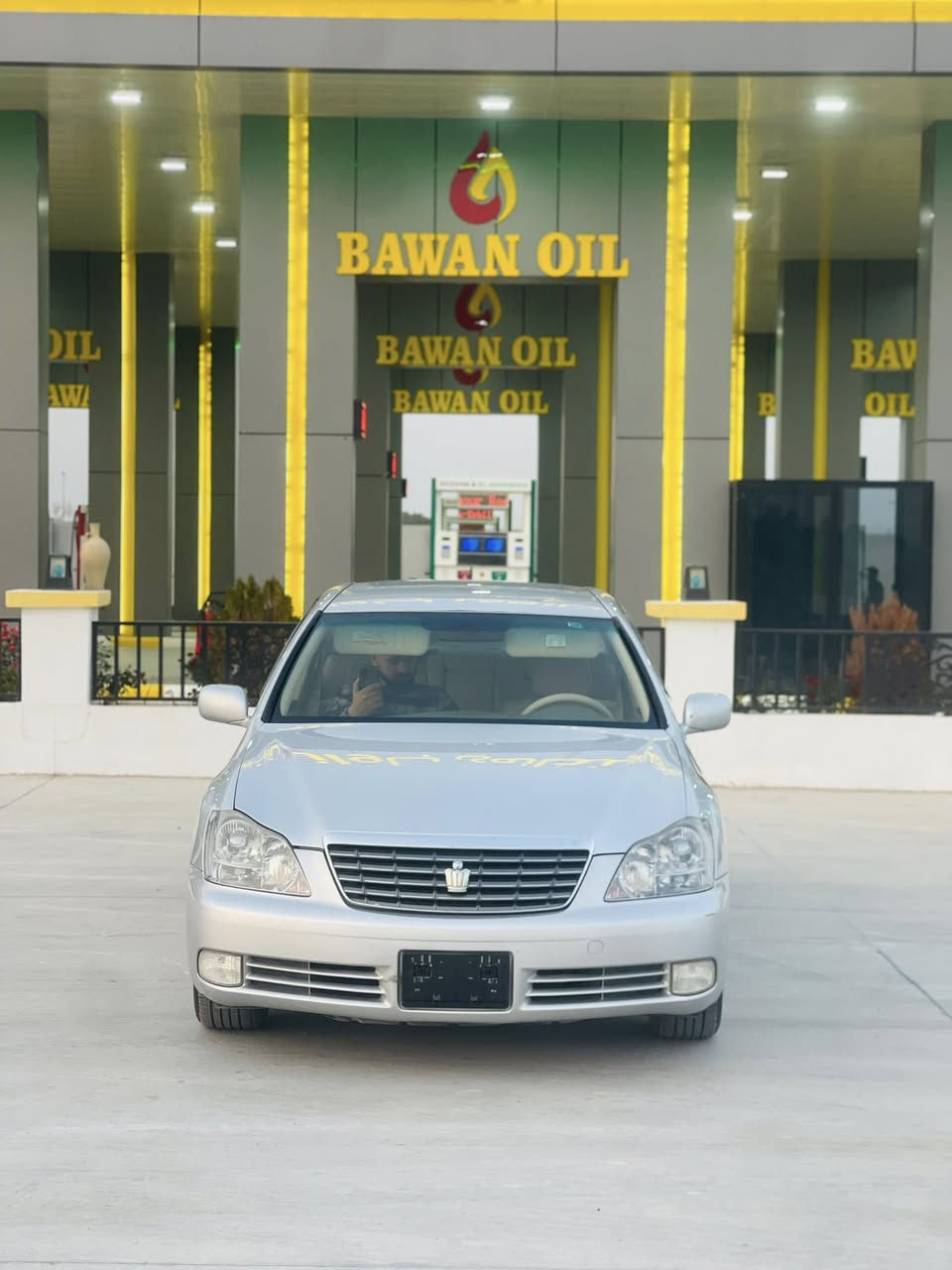 ‌ ‌ ‌ ‌‌‌‌ ‌ ‌  ‌ ‌ ‌        ‌‌‌﷽
Shahana Royal Sallon 2007 بـــــــــــــڕاوە

شاهانە ڕۆیاڵ ساڵۆن ٢٠٠٧ ساج مەلەکی ، مەکینەو گێڕی گەورە بە گەورە ١٨٢ ، ساج مەلەکی ، بەسمە ڕەساسی ، لایت ناوچەی کوێر ، چوار تایەو ویلی لۆک تازە خراوەتە ژێری ، سەیارەی جایزکراوی ماڵانە ، هەتا بڵێی توندو تۆڵە هیچ تەقەو ڕەقەی نییە ، ١٦٣ هەزار ڕۆشتووە ، جامەکانی هەڵگیراوە ، زۆر کپە ، تەبریدی سارد و گەرم بەستراوە ، برێکی زۆر مەزبووتە ، بەشەرتی کەڤەر گۆڕاو ، شاسی کۆسەرە ، زەربە ، ژێر و بانی زۆر پاکە ماشاءاللە ، هیچ مەسرفێکی تییا نییە ، تەنها کەمێک دوکەڵی هەیە وەکو هەموو گەورە بە گەورەیەکی تر 

نرخی کۆتایی ٤٦ گڵایە 

ڕزگاری / گەرمیان 
ژ.م/ ***********

ماشاءاللە لە جوانی و پاکی سەیارەکە 🫧📦🤍
