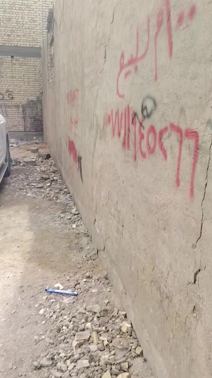 قطعه 100م بالخطيب الزراعي مقابل مكتب حميد العويني الواجهه 6/66والنزال 15مراجعه مكتب التساهل اللعقار في شارع خوله لاتصال ***********
