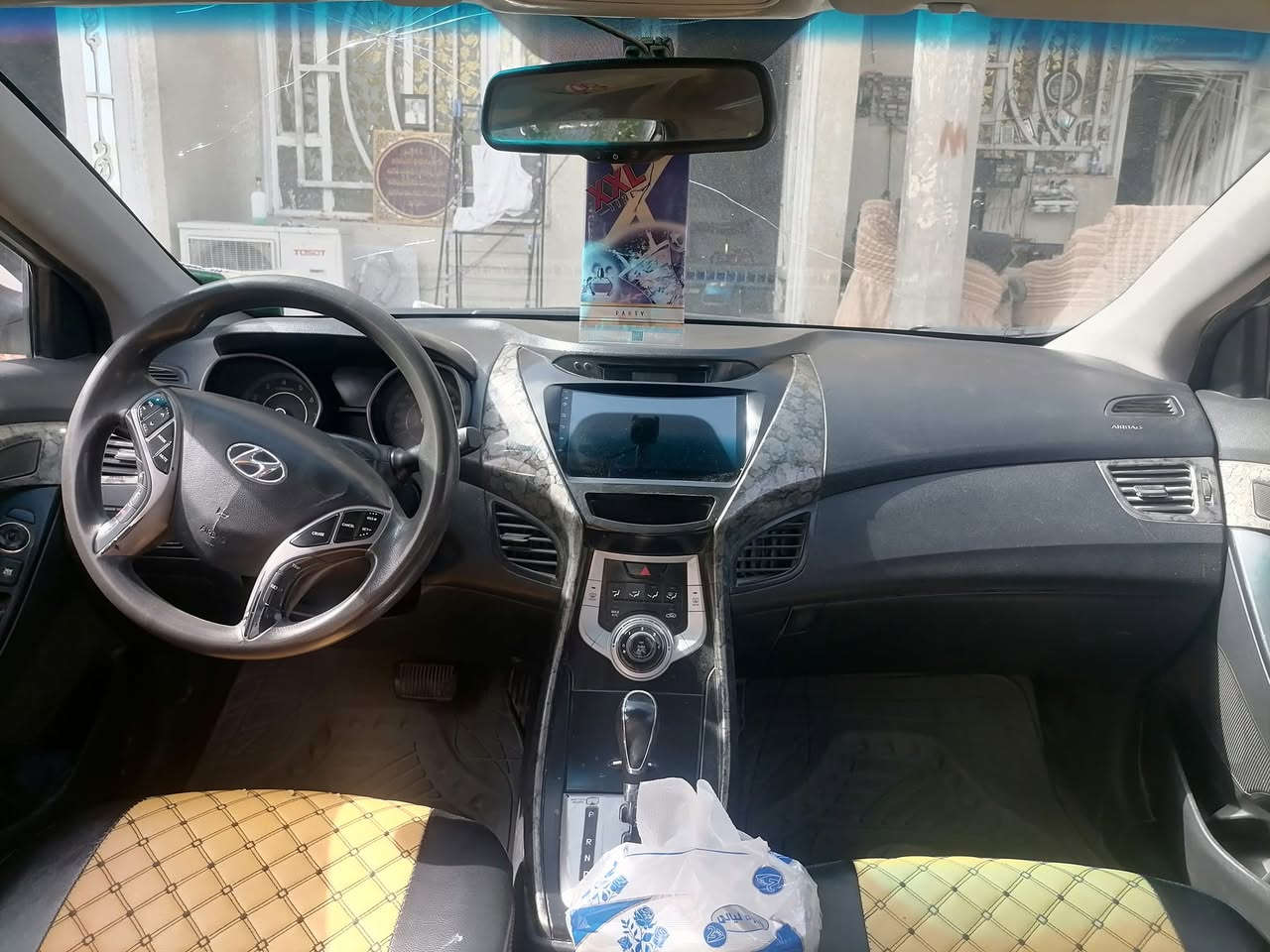 افانتي ٢٠١٣ مكينة ١٦٠٠ GDI  توني شادهة جديدة رقم بصرة بسمي سيارة مصفرة وجاهزة بيهة تبديل مدكر وبنيد بدوان داخل نقصهة كمبريسر تبريد السعر ٨٨ وبيهة مجال عنواني البصرة الزبير *********** ملاحضة (معاملة الرقم الجديد كاملة وهزة كاملة)
