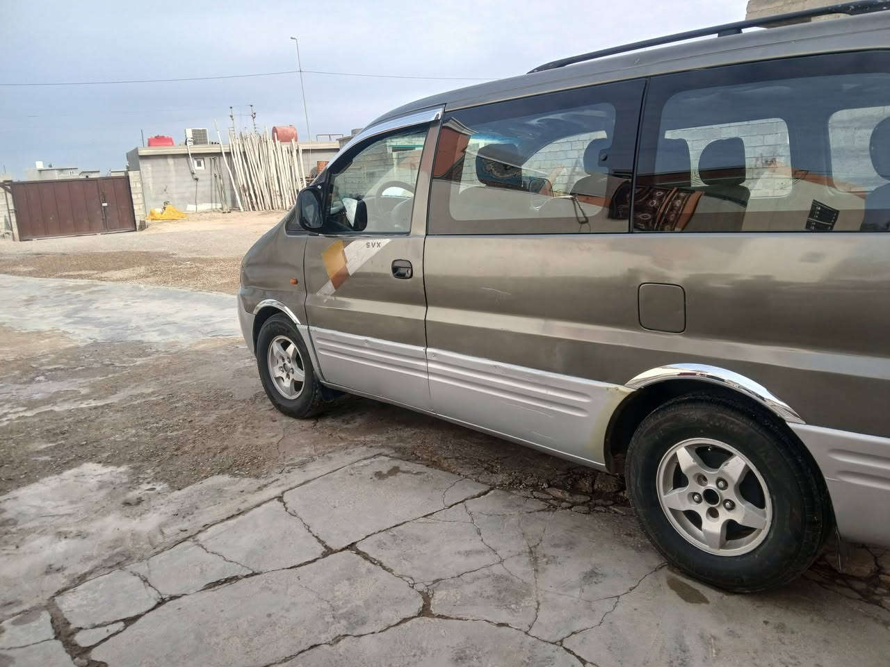 البيع ستاركس ٨راكب ٢٠٠١ السعر ٧٥  ***********
