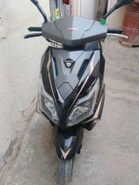 دراجه  للبيع نضيفه طك جيس الشراي يتصل سعرها مليون وبيه مجال 0776290282...