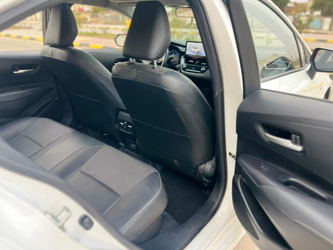 كورلا هايبرد 2025 بسمي واسط حرة

مكفولة كفالة عامة من كلشي ماشية 35 
فتحة بصمة تحديد مسار قيادة اوتو هولد سايد بريك بصمة شكل الخليجي بعدهة اخت الزيرو جديدة وكفالة وباقي المواصفات واضحة تخم تاير جديد
السعر 150 وبيهة مجال مكاني واسط قضاء الحي 
***********
***********
