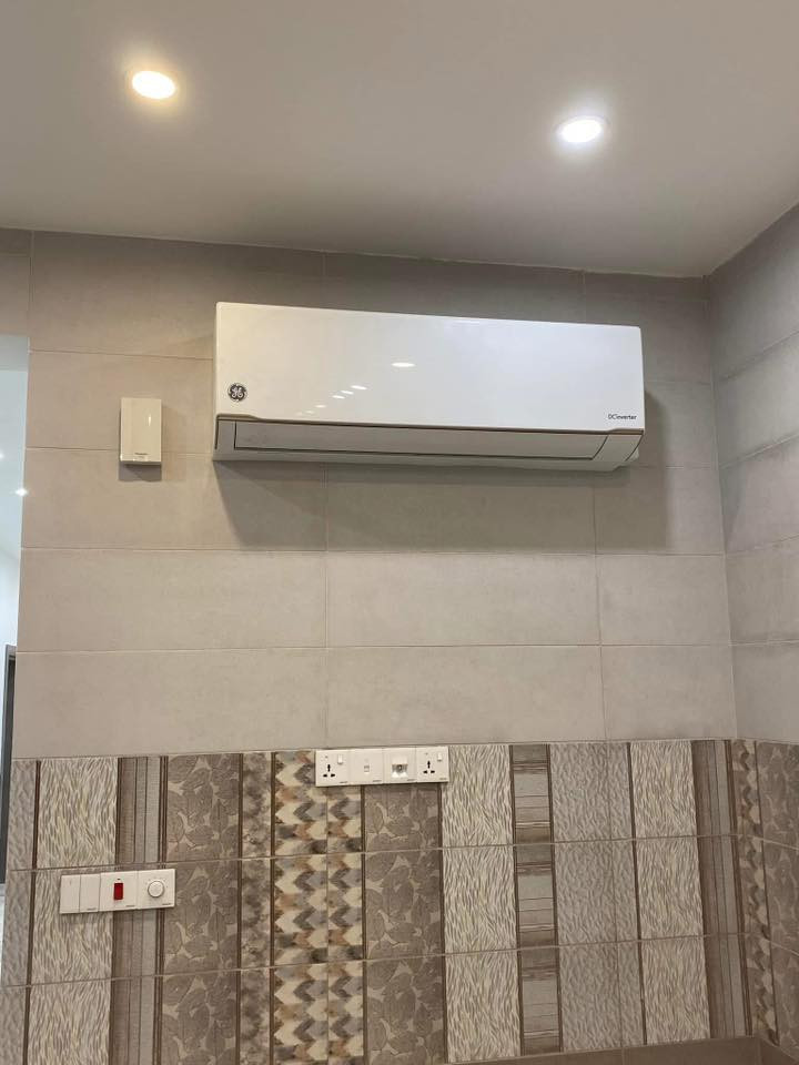 مختار العبودي للتبريد *********** 
توجد ورشه متنقلة في جميع أنحاء النجف الاشرف 
جاهزون لنتصيب السبالت المركزيه والسبالت الكاسيت ضمان حقيقي في حال كان هناك أي مشاكل في العمل
