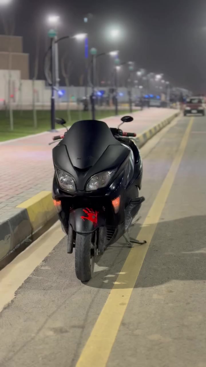 09 للبيع كلشي شغال بيها كير ملغي يعني عميه سرعتها توصل 140 شرط بس يردلها صبغ جماليه ***********
