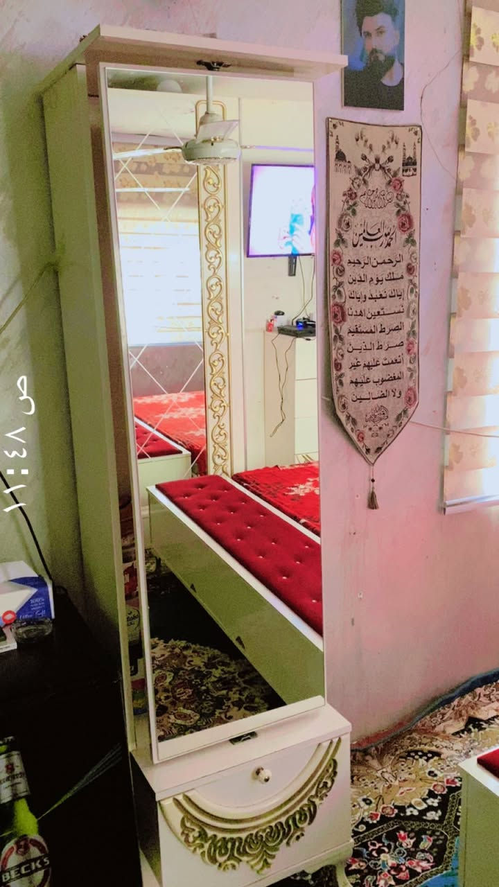 غرفه نوم للبيع ٩ قطع مكاني بغداد الامين الثانيه نضافته ٨٥ سبب البيع جبيره اريد اخذ اصغر سعره ٧٥٠ وبيه مجال للشراي الله شاهد مشتريها ١٧٠٠ بوقتها


**إذا كنت صاحب هذا الإعلان وتريد حذفه لأي سبب، رجاءا أرسل رسالة إلى الدعم الفني**