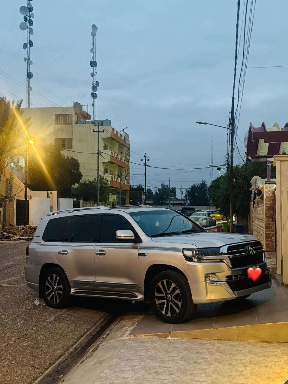 لاندكروز ٢٠١١ محدثة بدون حادث وگلبة كير ومحرك وشواصي وتكم بلشرط رقم سليمانية كلش جديدة وبدون نقص ترايها مال ٢١ ماشية ٢١٠ الف هزة وفحص وسنويه جدد للبيع او مراوس بااقل للاستفسار ***********
مكانها كركوك
