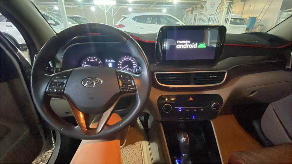 توسان ١٩ رقم بغداد ماشيه ٨٥ اصل جديده بمعنى كلمه بيها ركت صغير اسفل باب  وباقي كفاله فو ٥ عدسات سعر ٢١٠  وبيها مجال ستفسار ***********
مكاني بابل حله
