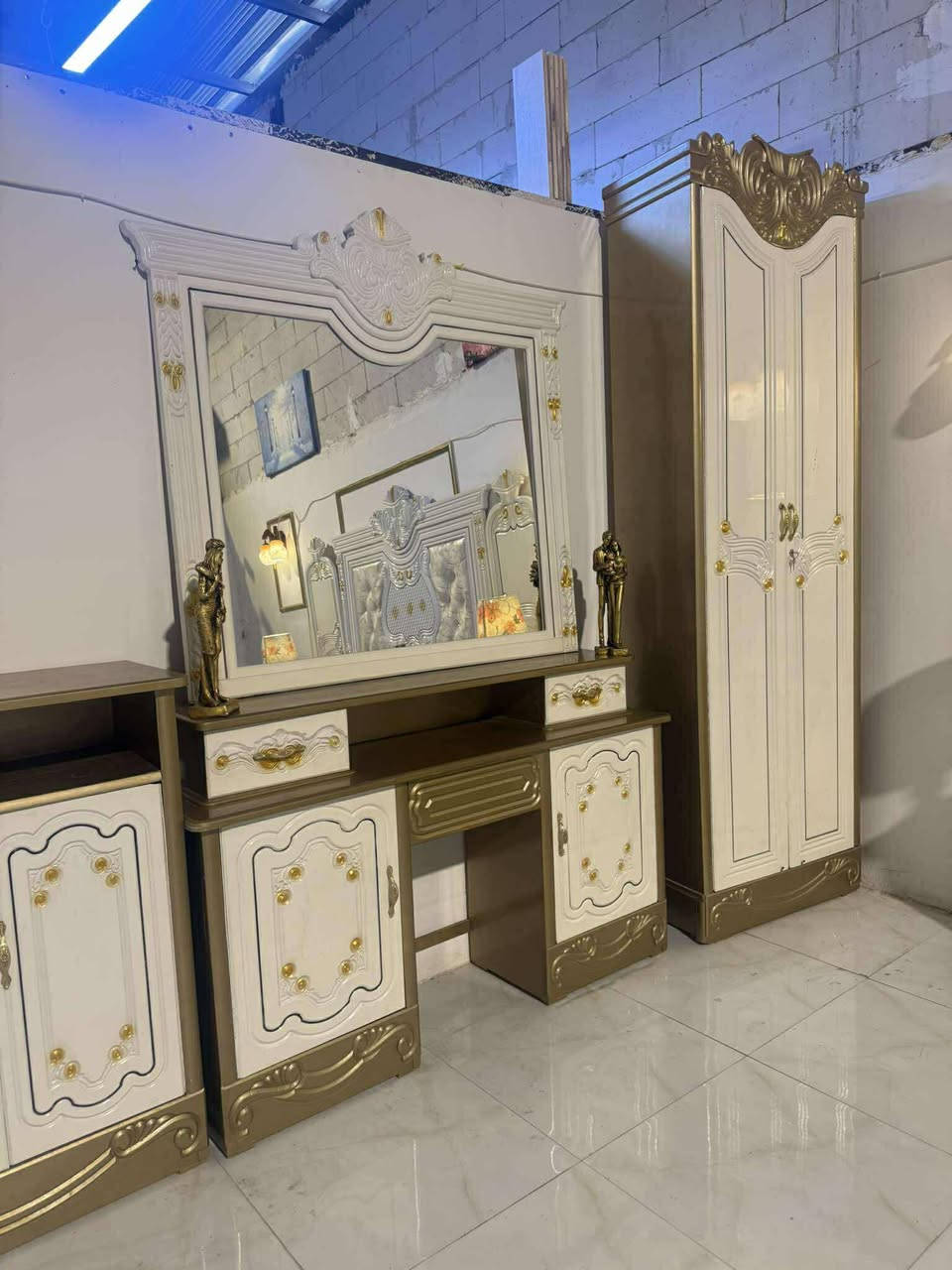 غرفه صاج داخل خارج صاج
صبغر حراري ابيض 
السعر مليون ٢٥٠ مليون ١٠٠ قفل 
شد نقل داخل بغداد مجاني 
نضافه ٩٥ فول نضافه
تسع قطع
مستعمله قيلي


**إذا كنت صاحب هذا الإعلان وتريد حذفه لأي سبب، رجاءا أرسل رسالة إلى الدعم الفني**