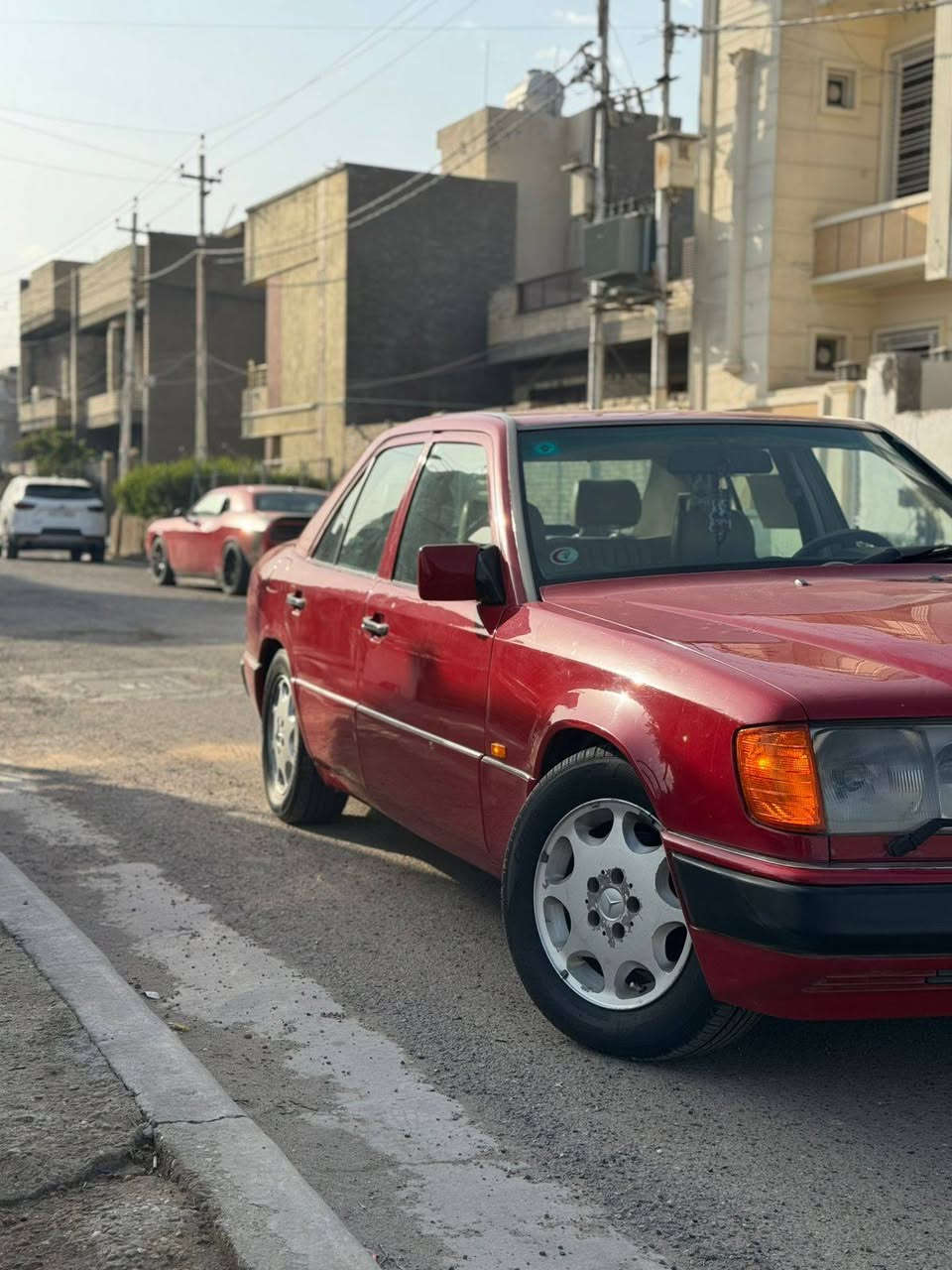 للبيع دب مديل89
سيارة اي نقص ما بيها وارد امريكي
مصبوغه عام للجماليه سيارة بسمي
كشنات كهرباء شاشه عرض صاج ملكي دبل بنكه
و عليها ادامه كامله السعر 78وبيها مجال بسيط 
مكاني شهداء البياع *********** فقط شراي يتصل
