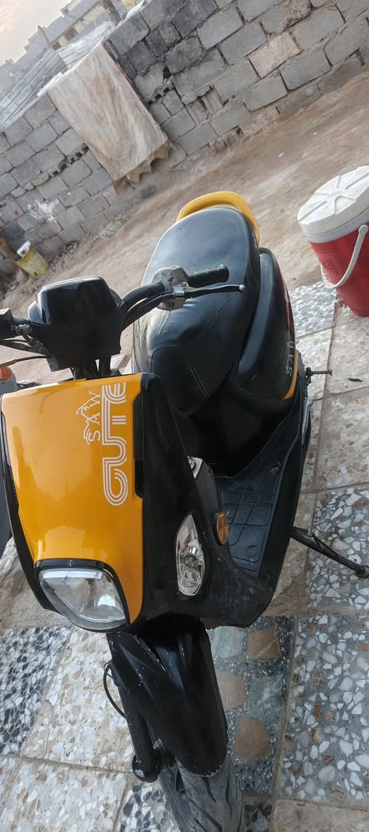 سلام عليكم دراج للبيع دراجة نضيفة شلعة ومعدل فول نقيصة بس باتري كهربايات كاملهسعر 275وبيهة مجال بصيط متواجد وتساب ***********
