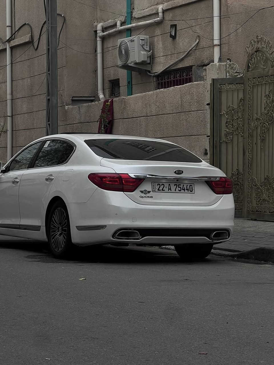 السلام عليكم ورحمة الله وبركاته كوريس. فئه اولئ مديل 13 سياره جكات ملغيه ما حاجه اذكر المواصفات فووول كلش رقم أربيل تحويل أو وكاله عادي سنويه  جديده رقم جديد سياره جاهزه لأخير كلش ماشيه 263 الف سياره بيها راجز اول متشتغل ويروح طبيعي مكاني بصره السعر 155 وبيها مجال الشراي ***********واتساب ترهم مراوس مع الفرق ***********
