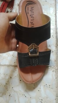 شروت شحاطات جلد طبيعي  نوعيه درجه اولى لاتركي ولا مشمع شحاطه درجه اولى...
