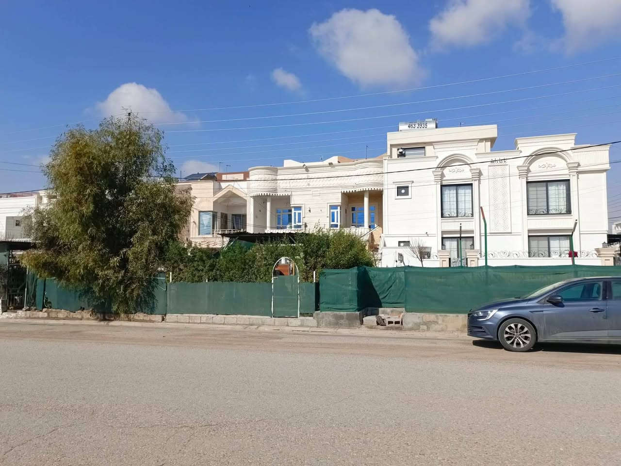 🏡بيع سريع | فروشتني خيرا 🏡
طابو صرف

بيت للبيع في أربيل حی بیرۆکۆت/ 8حساروک
موقع مميز قبله و قبل حدیقە و  الشارع 20 م متری 10 متری. مقابل شارع بنصلاوە و قریب شارع لاوان و مسجد شیخ اسماعیل عبدلانی.

100 متر
يتكون من :-
3 غرف نوم /واحد سویت، مطبغ حار و بارد، صالون و 2 حمام، 3 w.c
تمليك طابو صرف 
السعر فقط 6 دفاتر و 55 ورقه قابل للتفاوض 

- يسجل طابو بأسم اي شخص يحمل الجنسية
****
خانوو بۆ فرۆشتن لە بێرکۆت، 8 حسارۆک، تاپۆ.
100 مەتر 
پێکهاتووە لە :-
3 ژووری نوستن یەک سویت، مەتبەغ سارد و گەرم، 
2 حمام، 3 w.c

پێش حدیقە و دوو شەقام،20 م و 10 متری، ڕووگەی قبله، بەرانبەر شەقامی بنەسڵاوە و تەنیشت  جووت سایدی لاوان و نزیک مزگەوتی شێخ اسماعیل عەبدەلانی.

نرخی 6 دەفتەر 55 وەرقە
** :-

📞***********

📞***********
##عقارات #عقارات_سيفر #عقارات_اربيل #اربيل #بيت
