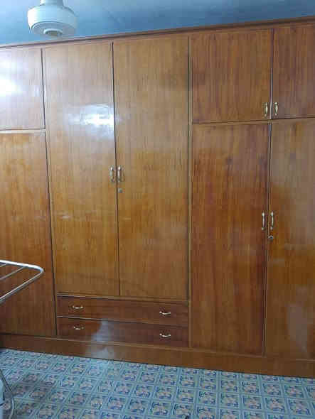 السلام عليكم عرفه نوم مستعمله نضيفه كلش وصاج اصلي السعر مليون وبي مجال للشراي مكاني  حي العامل //***********
