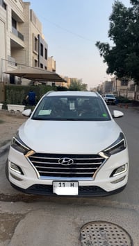 توكسان2020 خليجي مكفولة   ماشي 72 الف حقيقي   بصمه   كرسي كهرباء عدد 2...