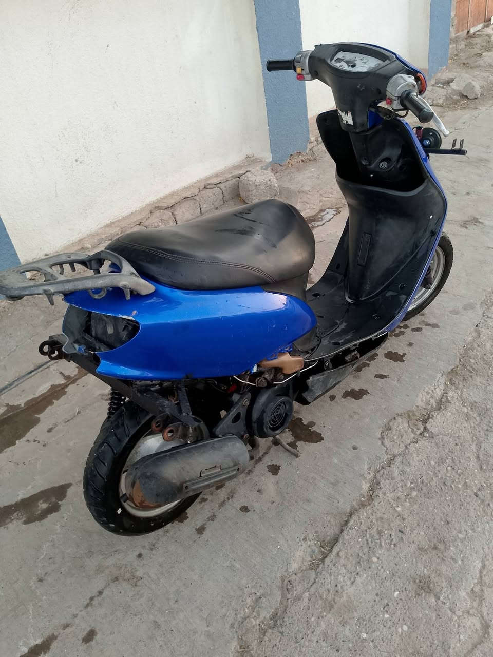 ماتور بزون فرخ لكزس للبيع سلف وايرمانيه كامل شغال سعر 160 شراي يجي خاص او الاتصال على رقم*********** مكاني موصل
