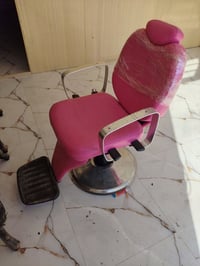 كرسي شغال ما بي ضرر للبيع 07739821372