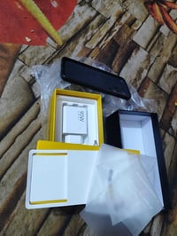 اخوان جهاز f7 نضافه ١٠٠ب١٠٠ اغراض كامله 512 مع كفرين ولاسق وحمايه كامر...