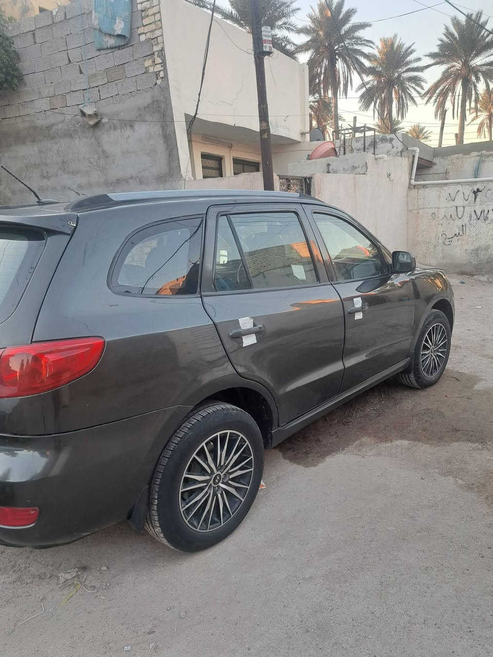 سلام عليكم اخوان عندي سنتافية ٢٠١١ مصبوغة حزام بغداد بسمي سيارة خير من الله السعر ١٠٠ ورقة قفل واذا اكو مراوس باحدث العنوان بغداد زعفرانية ***********
