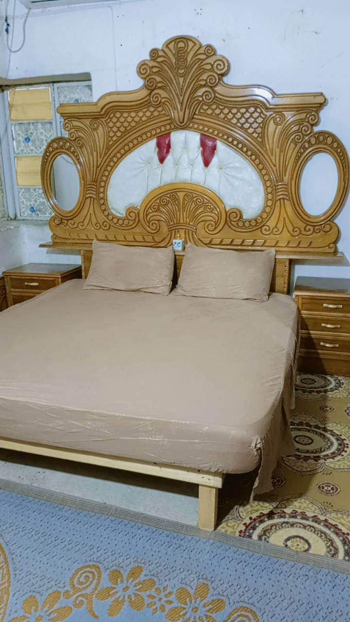 السلام عليكم  غرفه نوم 7 قطع انجاره عراقيه   للبيع هيه والفراش  ب 650وبيها مجال بسيط     والفراش ضغط اذا  لوحده   ب75 الف  يرهم للغرفه التركيه  180×200
السلام عليكم  غرفه نوم 7 قطع انجاره عراقيه   للبيع هيه والفراش  ب 650وبيها مجال بسيط     والفراش ضغط اذا  لوحده   ب75 الف  يرهم للغرفه التركيه  180×200
 الغرفه بيها كم ضرر بسيط الصومعات  جوانب الجربايه  مكسورات  والتاج السفلي بي اثر بسامير كم زرف بي  بس موجودات مذابينهن  ومرايه مال تاج الجربايه تك 1 مكسوره. وحافه ميز التواليت من خلف مكسور شوي عنواني بغداد بياع مراسله الصفحه  او اتصال ع رقم***********
