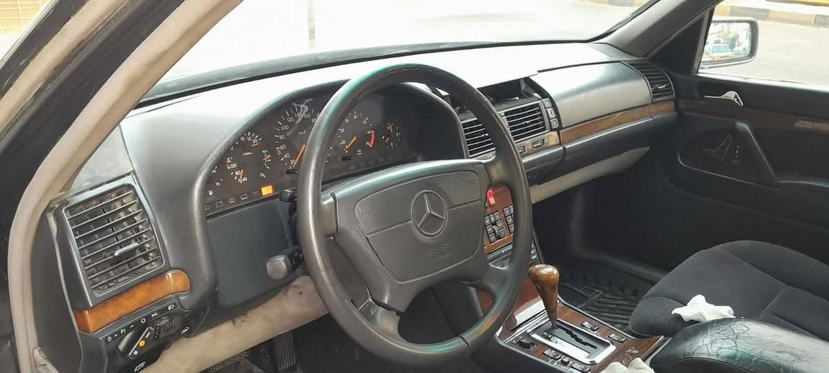 مارسدس شبح جاهزه من كل شي تفاصيل كامله ب الفيديو باسمي رقم بغداد السعر 65وبيه مجال ***********
