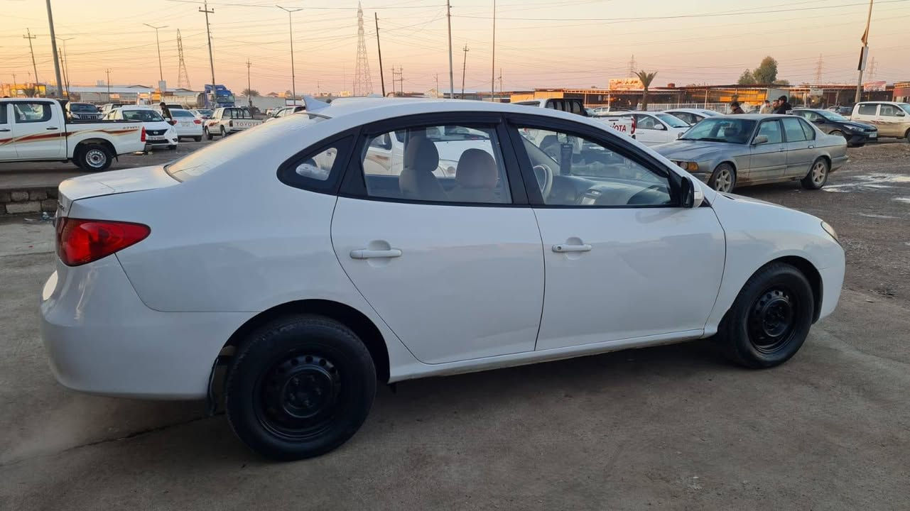 النترة 2010 كير توماتيك
 دكشن عالي ربع الباب بيها صبغ سيارة جديدة بيها كابون بنزين تريد وكالة تريد تحول سعره 116$$
عنوان: موصل 

***********
***********
