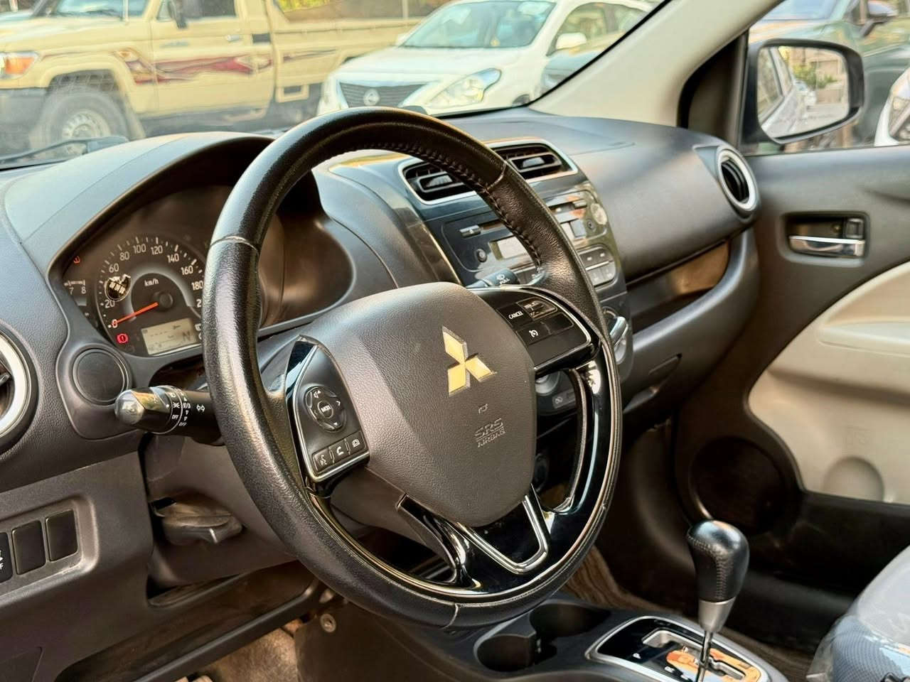سلام عليكم               سعر 77 $

مسوبيشي موديل 2022   بسعر مناسب جدا    
مواصفات عتياديه 
تحكمات ستيرن   كشافات امامي  ويل كب 
تبريد ممتاز جدا   تخم تاير بطاريه ادامه كامله عليه 
بي 3 قطع خلفي صبغ فقط  رقم وهزه وسنويه كله جديد 
تحويل مباشر     
 مكان سياره بغداد مجمع 28 نيسان شقق الصالحيه 
هاتف ‭***********‬     سعر 77$ فقط
