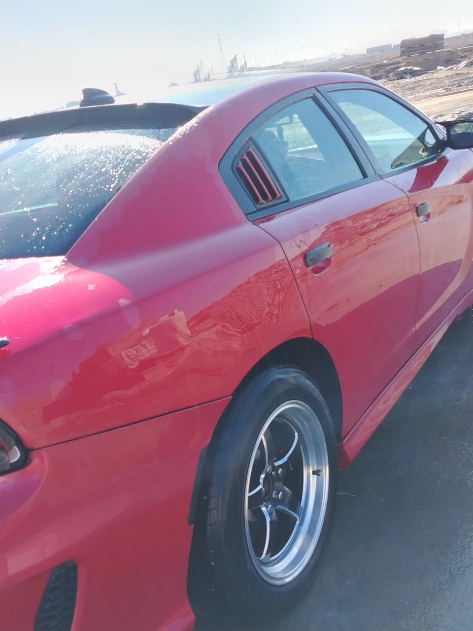 السلام عليكم جارجر 16معلايه 18السياره نضيف مكينه گير مكفولات حداده جديده السياره حاجزله تنزيل مديل رقم بصره تحويل ثاني يوم السعر خاص او تواصل علئ الرقم ***********
