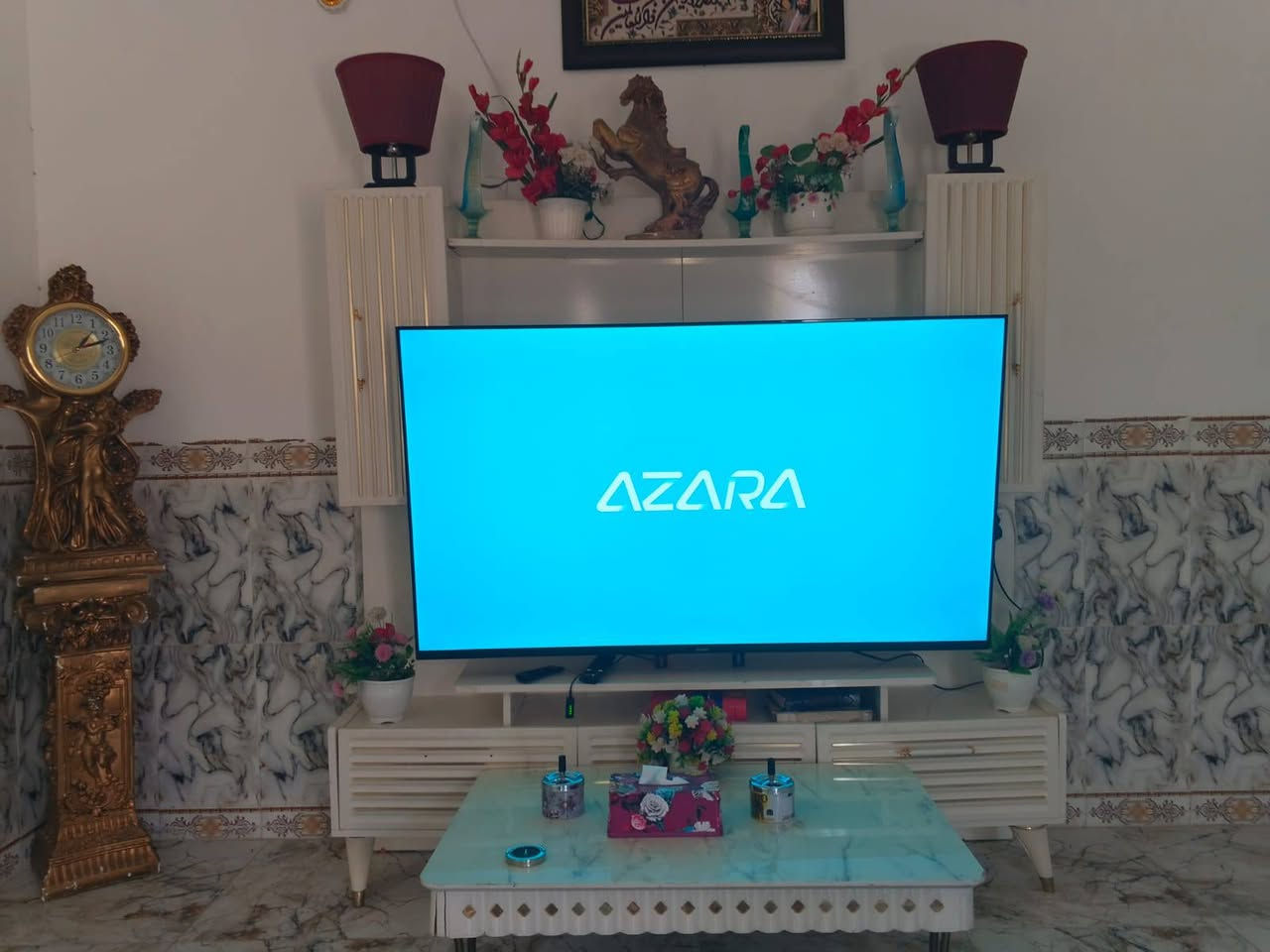 شاشه حجم 65 سمارت فول ثقيله جدا مستخدمه شهر هيه وميزها
سعرها 600 مكانها كربلاء الحسينيه 
***********
***********
