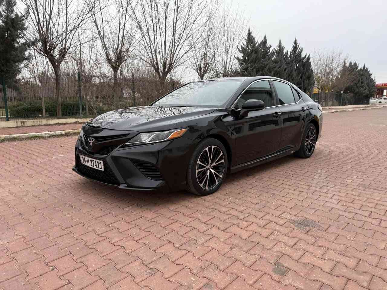 كامري موديل 2019 موصفات SE 
ضرر 6 قطع صبغ بابان و جمالغ صفحت سايق و صفحت نفر كذلك بدون اي دوخل بجم كبس اربك بس تكمات صفحت سايق ماشي 120 رقم و سنويا جديد سعره 154$ مجال مكان سياره عقر رقم تلفون كورك و وتساب *********** دهوك, العراق
