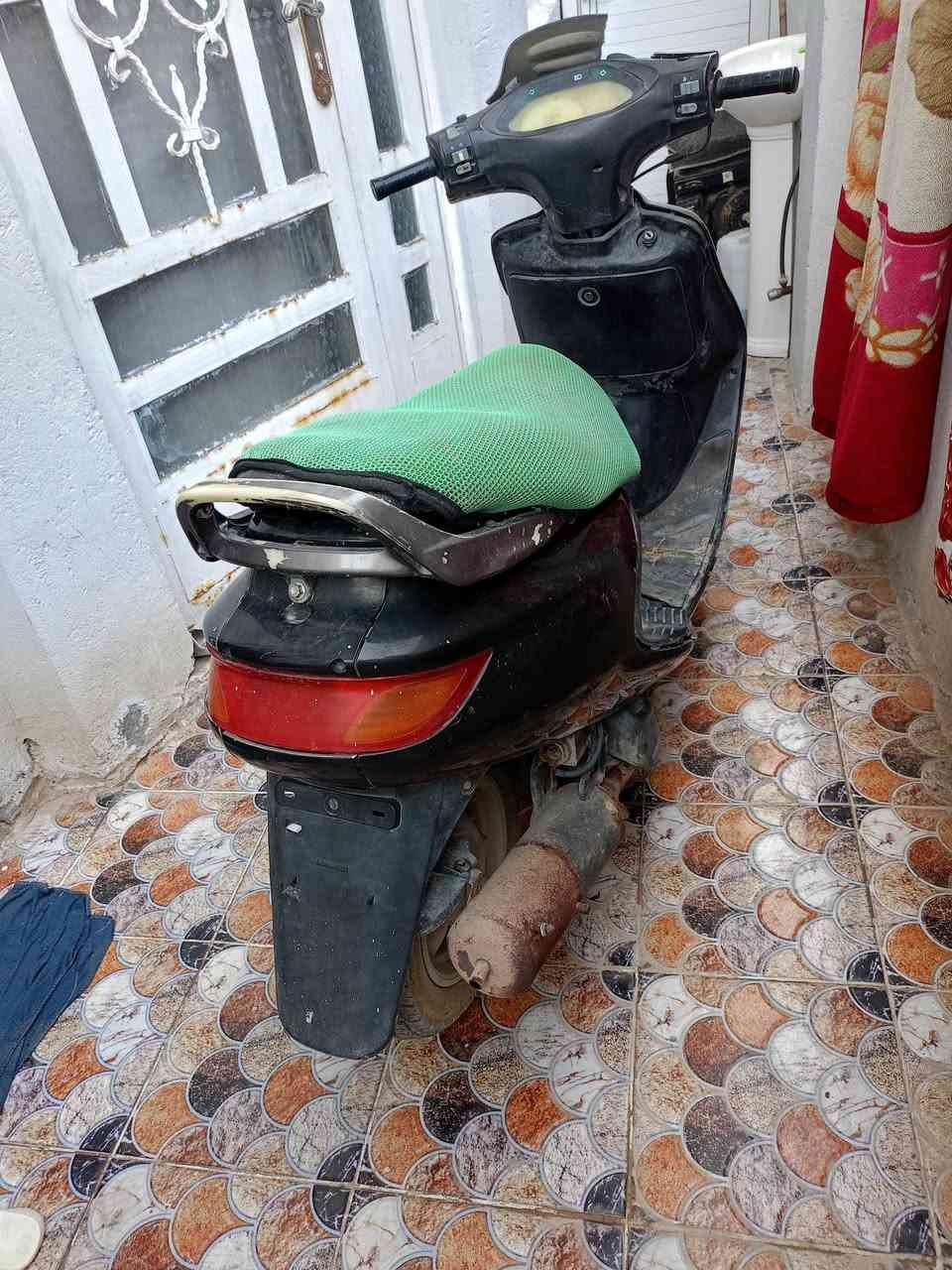 فراشة مفتوحه ونقصها كهربائية للبيع بابل حي الجزائر ***********
