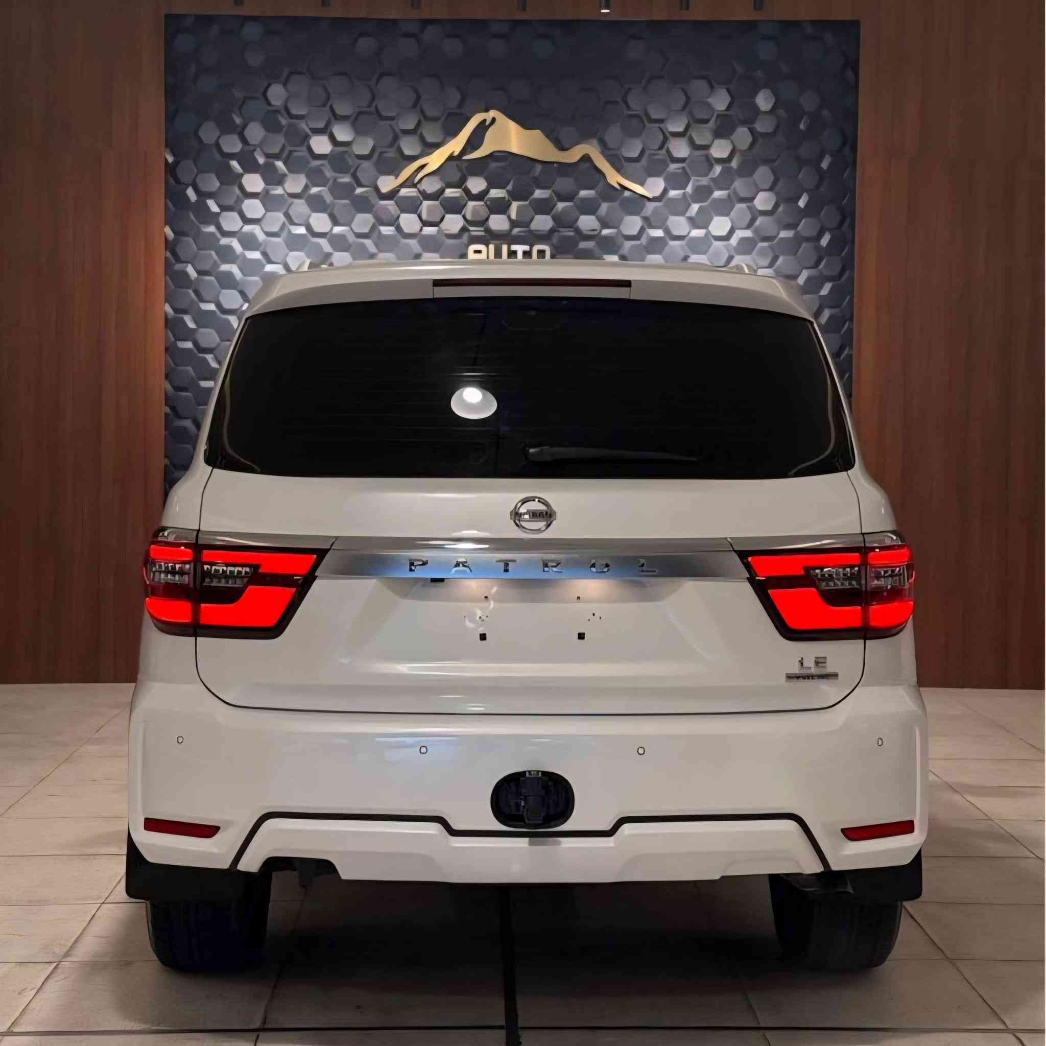 نيسان باترول 2020 ثمانية سلندر 
ماشي ١٠٦ ألف كيلومتر 
خليجي مابيهي صبغ
سيرڤس كامل حيل نضيف
سنوي جديد بل اسمنا

🛑 السعر سوي تعليق يصل مباشرة 🤖 

رقم سليمانيه 

رقم صاحب السيارة 
***********
