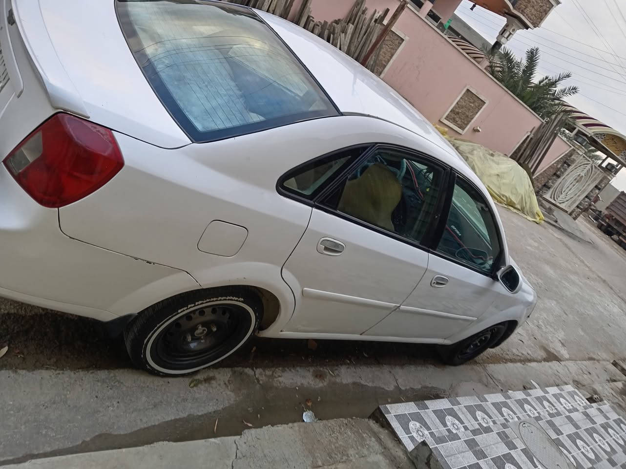 وابترا ٢٠٠٤ سياره حلوه جاهزه ما بيه نقص تبريد شغال سياره بيه جاملغ مامي صبغ رقم صاحب سياره *********** سعر 57 وبيه مجال
