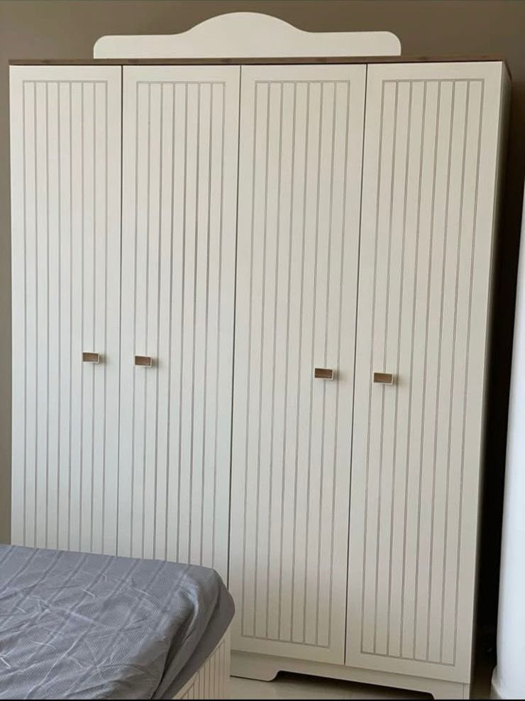 غرفه ام نفر للبيع مستخدمه شهر واحد اخذناها بمليون ونص نبيعها ٦٥٠ المكان زيونه خدمي ملعب الشعب


**إذا كنت صاحب هذا الإعلان وتريد حذفه لأي سبب، رجاءا أرسل رسالة إلى الدعم الفني**