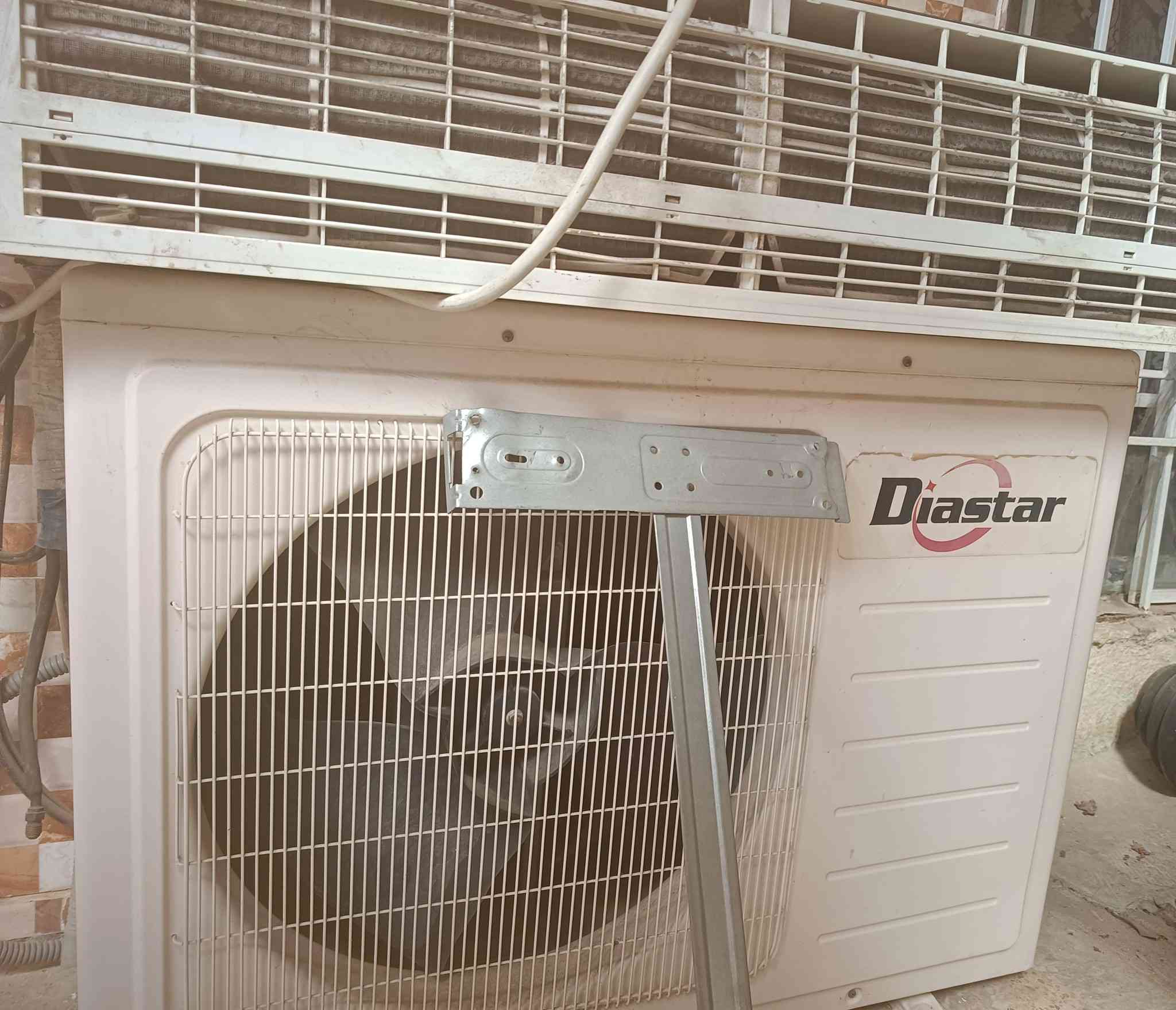 السلام عليكم قنفات 150الف سبلت شغال 2 طن 250الف ***********
