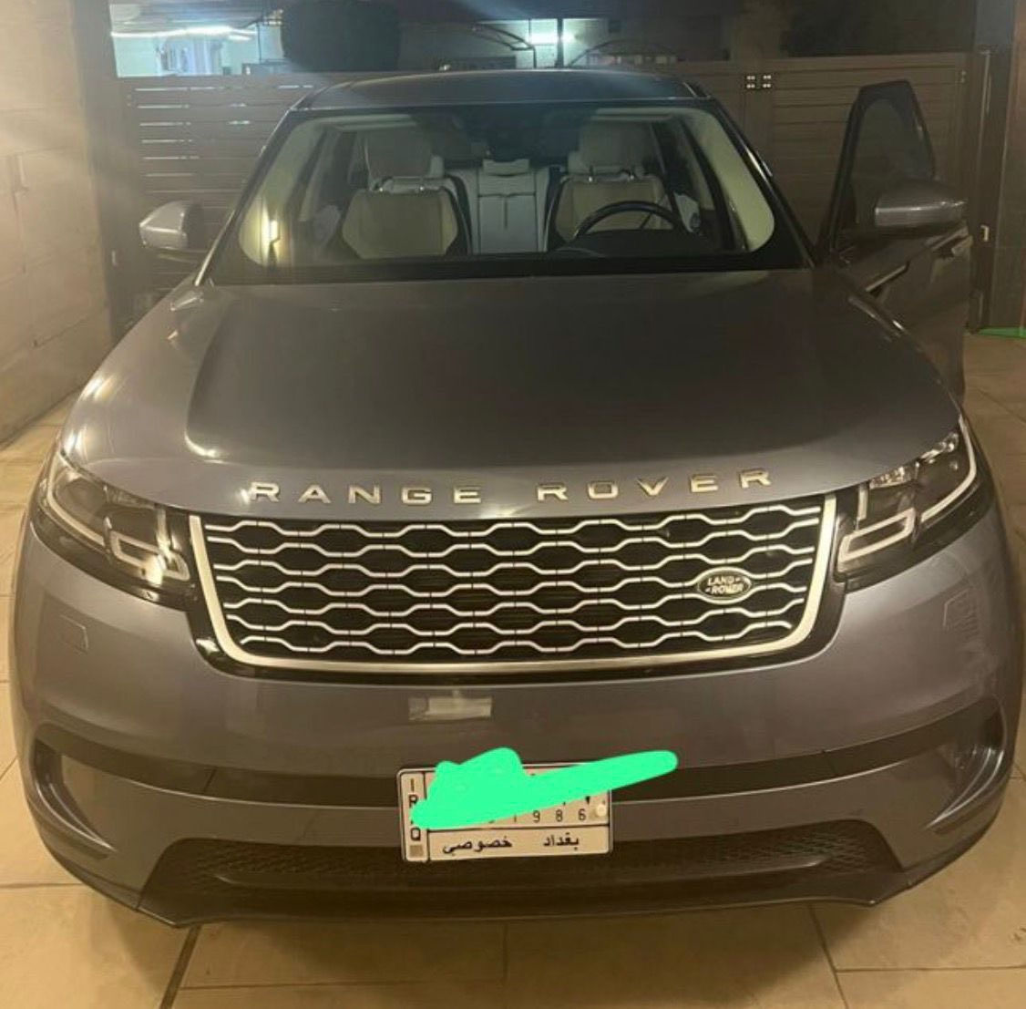 السلام عليكم
رانج روفر وكالة سردار موديل 2020 فول مواصفات  للاخير ماشية 60 الف كيلو متر مكفولة من كلشي السيارة جديدة ونضيفة لاخر حباية لون بحري رقم بغداد سعرهه 410 ورقة 41000 الف دولار مكانهه اليرموك 
للاتصال ***********
