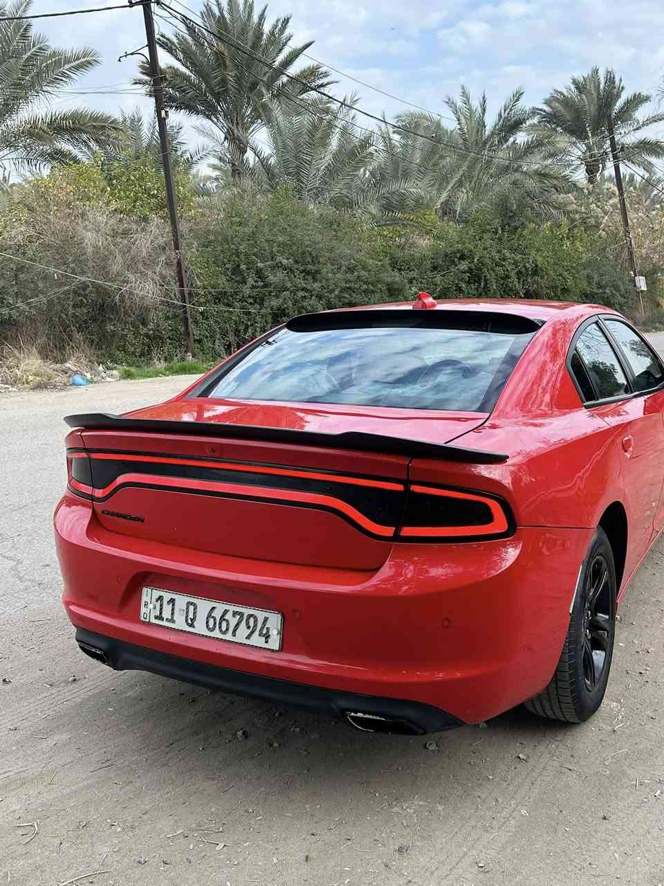 دوج جارجر 2023 
وارد امريكي رقم بغداد بأسمي 
حادث سيارة تبديل قبغ جنطة اصلي نفس لون 
وبارد جاملغ خلفي وصبغ بداية جاملغ 
والباقي كفالة 
بدون دواخل 
فئتها  سيارة sxt 
مواصفاتها معروفه
ماشية 53 ميل 
ويل حجم 17 بلادي 
سعر 255 بيها مجال 
مكاني بغداد صدر القناة 
***********
