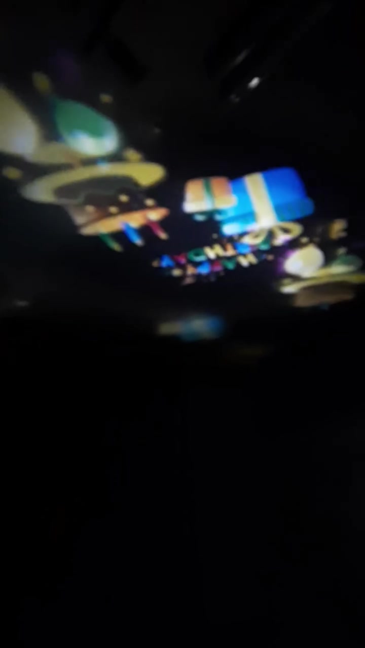 جهاز عرض ضوئي سينمائي  للحفلات والغرف وغرف الاطفال وواجهات المباني وواجهات المحلات  ضوء ليزري ملون بأشكال ورسمات جذابة ومميزة مع 12 فلم لمجموعة كبيرة من الرسومات الملونه لمناسبات الاعياد والاحتفالات يعطي جو من الفرح والبهجة .


**إذا كنت صاحب هذا الإعلان وتريد حذفه لأي سبب، رجاءا أرسل رسالة إلى الدعم الفني**