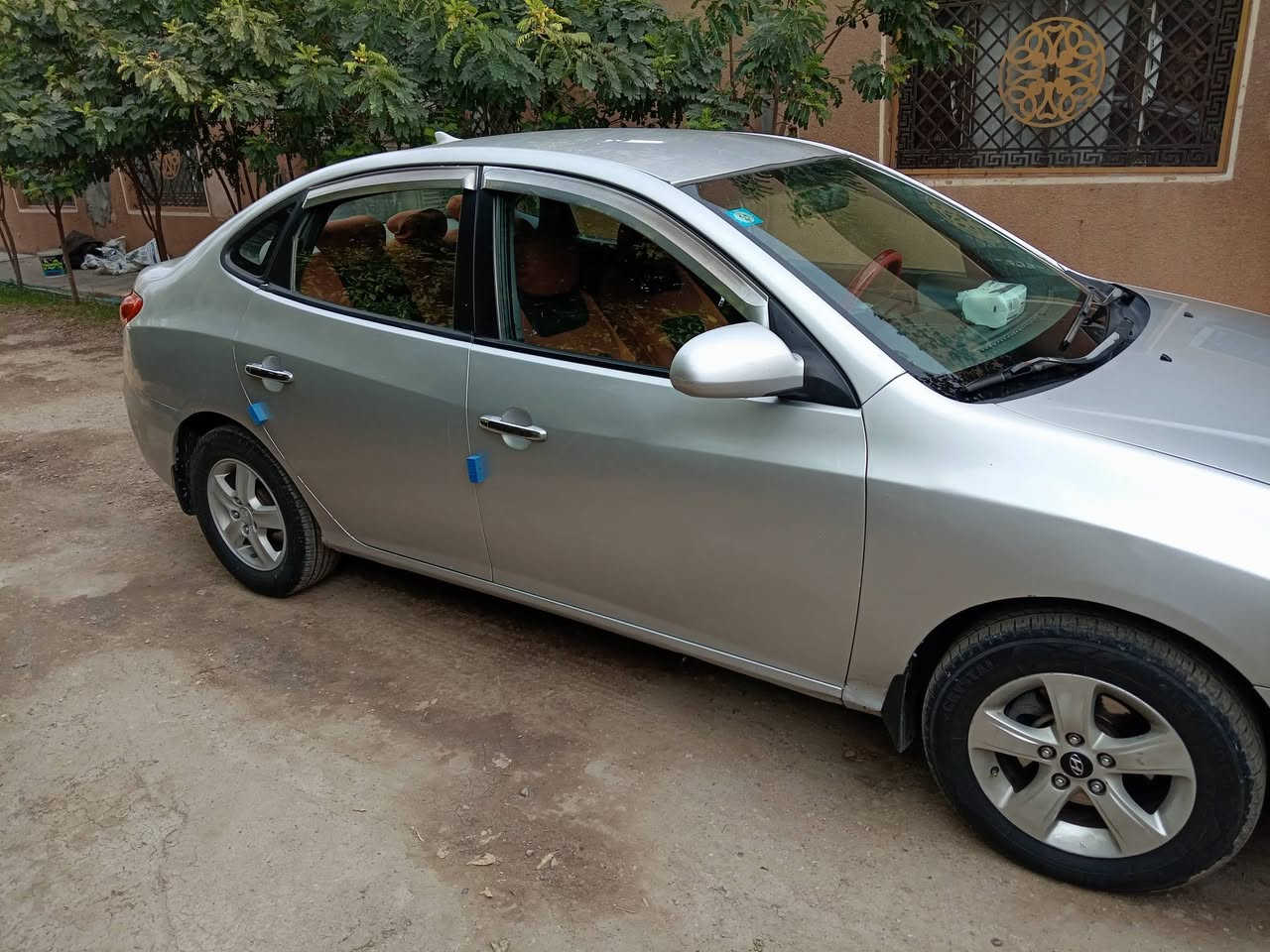 السلام عليكم ورحمة الله وبركاته عندي النترااا موديل ١٠ مصبوغه حزام للبيع رقم بغداد بسمي ***********
